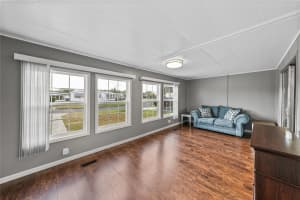 1610 REYNOLDS ROAD, LAKELAND, FL 33801 - MLS#MFRL4957567