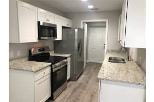 310 AVENUE U NE #B, WINTER HAVEN, FL 33881 - MLS#MFRL4957595