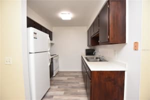 619 ROBIN ROAD, LAKELAND, FL 33803 - MLS#MFRL4957615