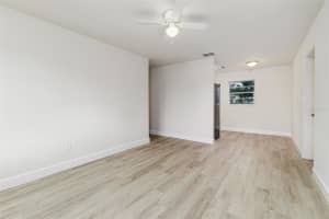 1664 BAYVIEW DRIVE, LAKELAND, FL 33805 - MLS#MFRL4957628