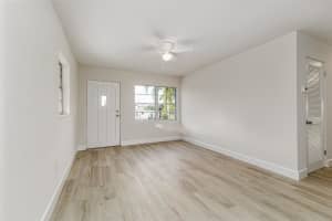 1664 BAYVIEW DRIVE, LAKELAND, FL 33805 - MLS#MFRL4957628