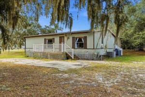 1020 US HIGHWAY 98 W, FROSTPROOF, FL 33843 - MLS#MFRL4957650