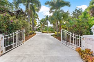 13200 BRIDGEWOOD DRIVE, WEST PALM BEACH, FL 33418 - MLS#MFRL4957661