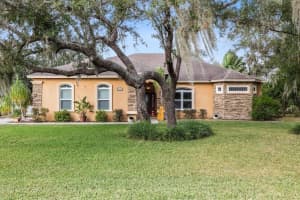 5737 Deer Flag Dr, LAKELAND