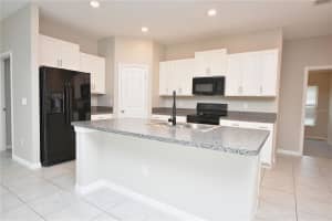 5643 KEATON SPRINGS DRIVE, LAKELAND, FL 33811 - MLS#MFRL4957830