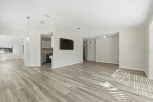 664 EAGLE RUN, LAKELAND, FL 33809 - MLS#MFRL4957907