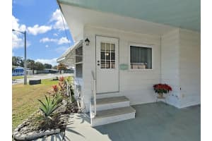 4928 FOXDALE DR, LAKELAND, FL 33810 - MLS#MFRL4957908