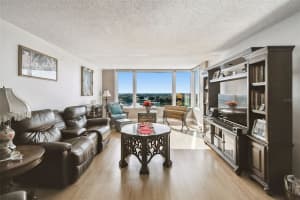 1776 6TH STREET, WINTER HAVEN, FL 33881 - MLS#MFRL4957914