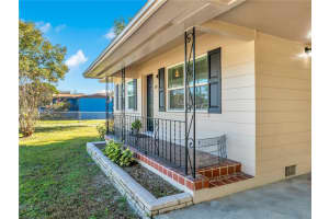 120 PETTEWAY DRIVE, LAKELAND, FL 33805 - MLS#MFRL4958073