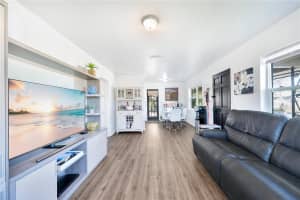 120 PETTEWAY DRIVE, LAKELAND, FL 33805 - MLS#MFRL4958073