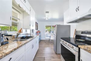 120 PETTEWAY DRIVE, LAKELAND, FL 33805 - MLS#MFRL4958073