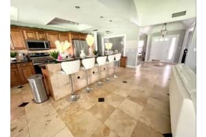 1102 SUGARTREE DRIVE, LAKELAND, FL 33813 - MLS#MFRL4958143