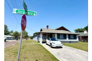 MLS# MFRL4958147, Lakeland, Florida 33815