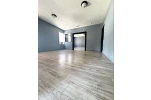 MLS# MFRL4958147, Lakeland, Florida 33815