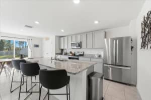 1211 TAHITIAN SUNRISE DRIVE, PLANT CITY, FL 33565 - MLS#MFRL4958238