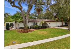 6320 OAK COURT, LAKELAND, FL 33813 - MLS#MFRL4958302