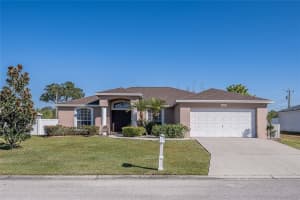 5640 FISCHER DRIVE, LAKELAND, FL 33812 - MLS#MFRL4958308