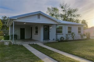 527 PILAKLAKAHA AVENUE, AUBURNDALE, FL 33823 - MLS#MFRL4958326