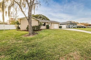 3903 WOODBURN LOOP, LAKELAND, FL 33813 - MLS#MFRL4958434