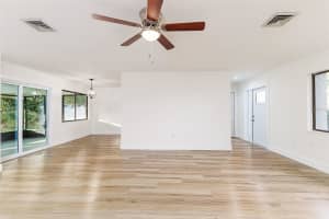 3903 WOODBURN LOOP, LAKELAND, FL 33813 - MLS#MFRL4958434