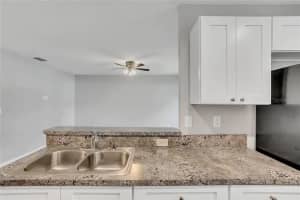 523 CARROLL AVENUE, LAKELAND, FL 33815 - MLS#MFRL4958458