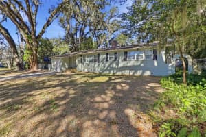 203 POINSETTIA STREET, LAKELAND, FL 33803 - MLS#MFRL4958568