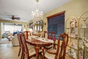 551 GRAND CAYMAN CIRCLE, LAKELAND, FL 33803 - MLS#MFRL4958574