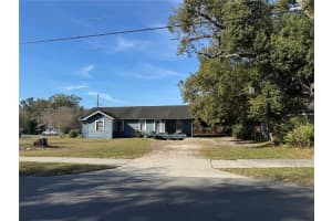 1049 PLATEAU AVENUE, LAKELAND, FL 33815 - MLS#MFRL4958607