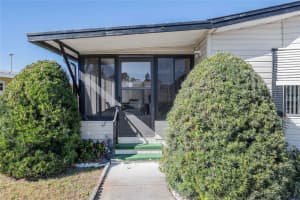 5006 FOX CLIFF DR, LAKELAND, FL 33810 - MLS#MFRL4958671