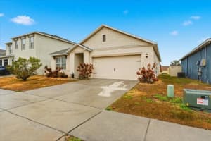 124 EMANUELLE DRIVE, WINTER HAVEN, FL 33884 - MLS#MFRL4958681