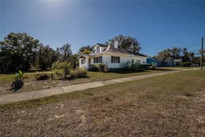 102 LAKESHORE BOULEVARD, LAKE WALES, FL 33853 - MLS#MFRL4958749