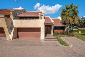 2 Casarena Ct, WINTER HAVEN
