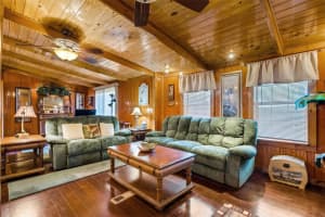 2350 LAKEVIEW DRIVE, HAINES CITY, FL 33844 - MLS#MFRL4958905