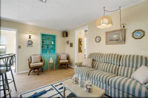 2354 LAKEVIEW DRIVE, HAINES CITY, FL 33844 - MLS#MFRL4958908