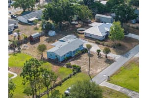 729 LAKE AVENUE, EAGLE LAKE, FL 33839 - MLS#MFRL4958970