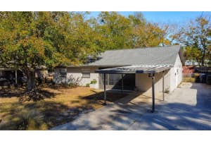 220 E Lawson Dr, AUBURNDALE 220 E Lawson Dr, AUBURNDALE