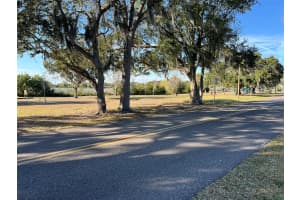 2208 LAKE BOULEVARD, WINTER HAVEN, FL 33881 - MLS#MFRL4959022