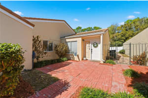 109 LAS FLORES, WINTER HAVEN, FL 33884 - MLS#MFRL4959105