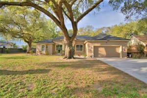 1 Lake Eloise Ln, WINTER HAVEN