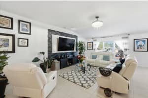 2119 OLD MINING ROAD, LAKELAND, FL 33801 - MLS#MFRL4959223