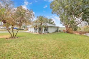 194 LAKE MARIAM DRIVE, WINTER HAVEN, FL 33884 - MLS#MFRL4959447