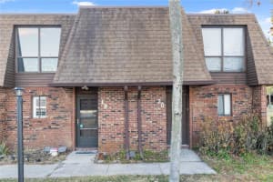1836 N Crystal Lake Dr #19, LAKELAND