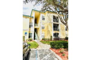 8801 Dunes Ct #204, KISSIMMEE