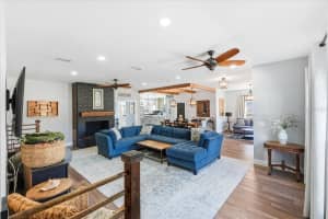 5225 GLENMORE DRIVE, LAKELAND, FL 33813 - MLS#MFRL4959529