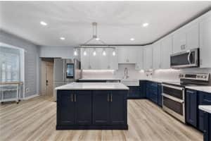 219 BEACON ROAD, LAKELAND, FL 33803 - MLS#MFRL4959684