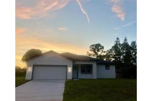 703 ASTON-MARTIN DRIVE, SEBRING, FL 33872 - MLS#MFRL4959770