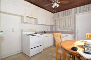 640 8TH STREET, EAGLE LAKE, FL 33839 Sold 05/08/26