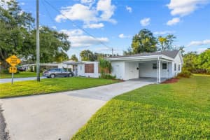 769 AVENUE Q SE, WINTER HAVEN, FL 33880 - MLS#MFRL4959823