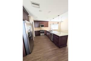 679 LAKE CLARK PLACE, LAKELAND, FL 33813 - MLS#MFRL4959828