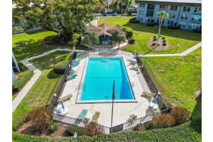 333 LAKE HOWARD DRIVE, WINTER HAVEN, FL 33880 - MLS#MFRL4959894